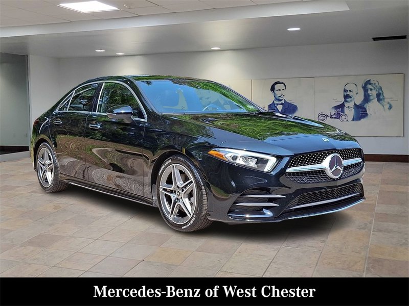 Certified 2022 Mercedes-Benz A 220 4MATIC image 1