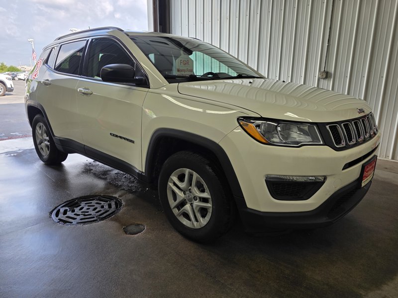 Used 2019 Jeep Compass Sport w/ Cold Weather Group image 1