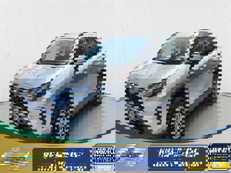 Used 2024 Toyota RAV4 XLE image 1