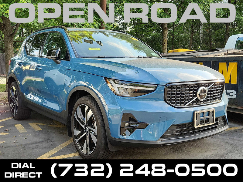 Certified 2023 Volvo XC40 B5 Plus w/ Driver Assist Package image 1