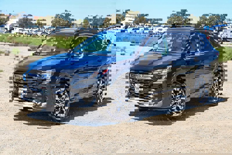 Certified 2025 Subaru Outback Limited image 1
