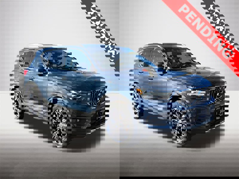 Certified 2022 Volvo XC40 T5 Inscription w/ Advanced Package image 1