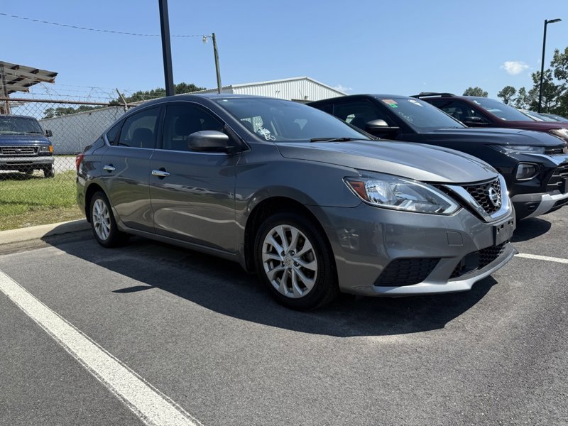 Used 2019 Nissan Sentra SV image 1