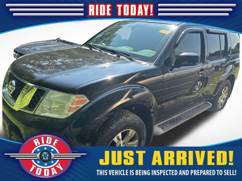 Used 2010 Nissan Pathfinder SE w/ SE Premium Journey Pkg image 1