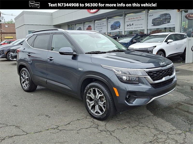 Certified 2022 Kia Seltos EX image 1