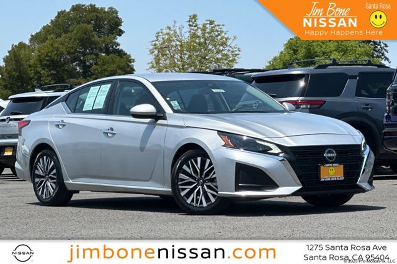 Certified 2023 Nissan Altima 2.5 SV image 1