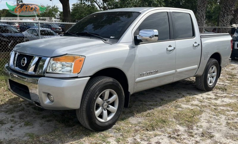 Used 2008 Nissan Titan SE image 1