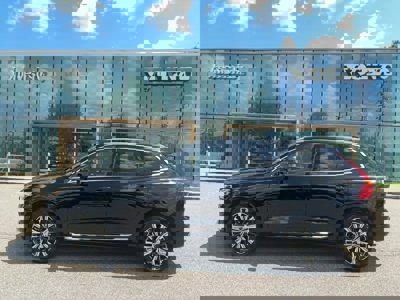 Certified 2023 Volvo XC60 B5 Plus w/ Climate Package image 1