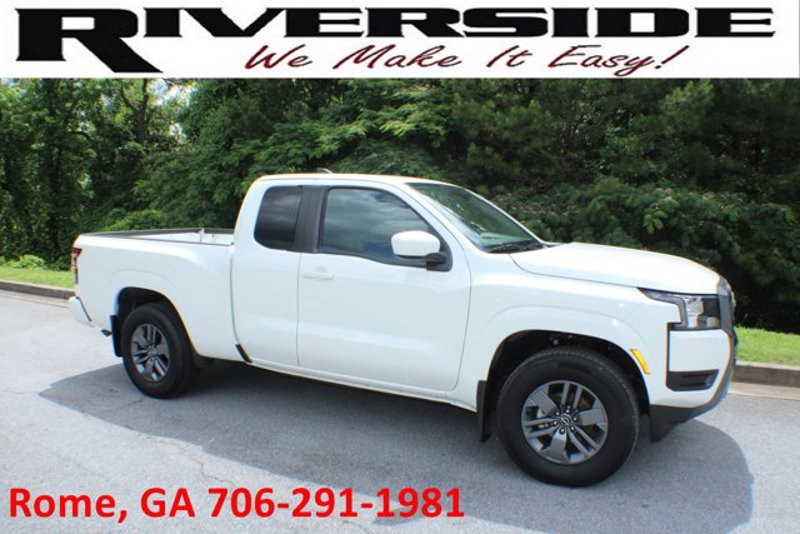 Certified 2025 Nissan Frontier SV image 1