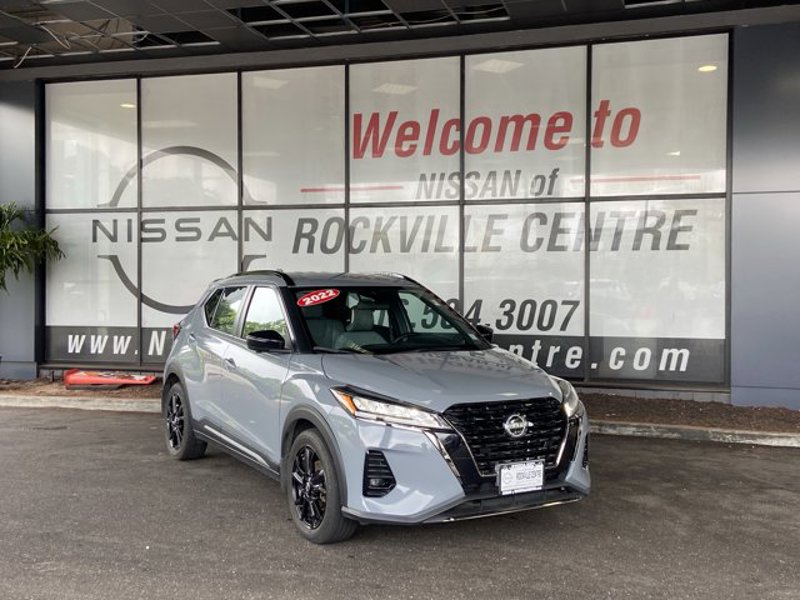 Certified 2022 Nissan Kicks SR image 1