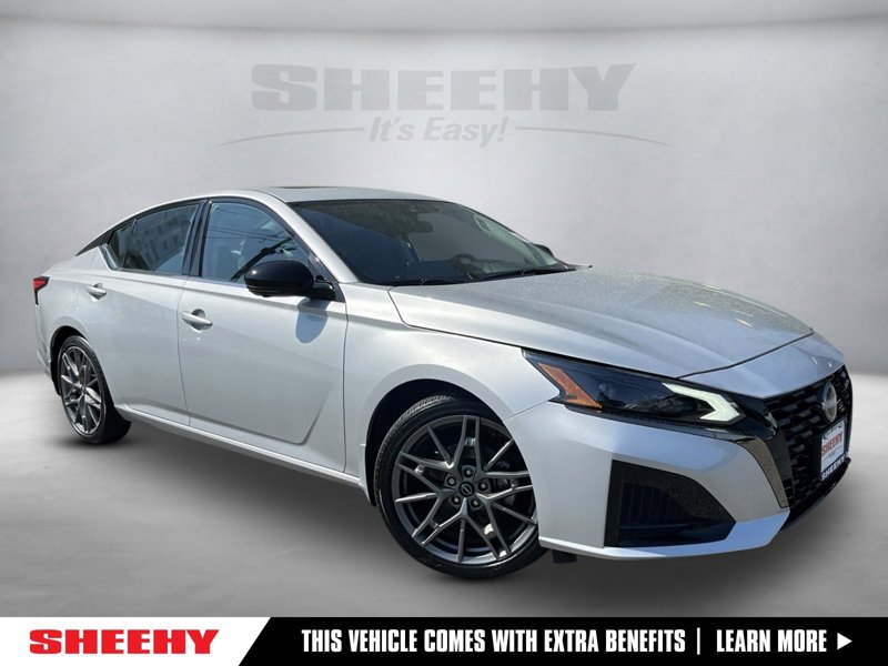 Certified 2024 Nissan Altima 2.0 SR image 1