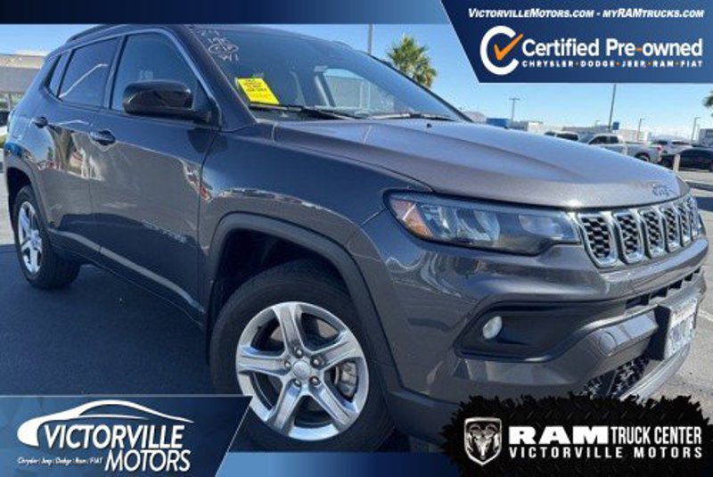 Certified 2024 Jeep Compass Latitude w/ Convenience Group image 1