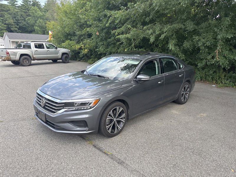 Used 2022 Volkswagen Passat 2.0T SE image 1