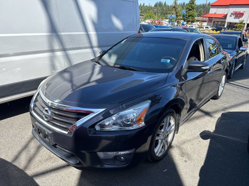 Used 2013 Nissan Altima 3.5 SL w/ Technology Pkg image 1