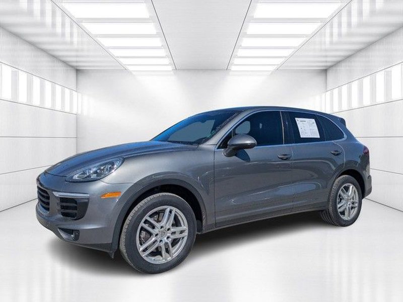 Used 2018 Porsche Cayenne image 1