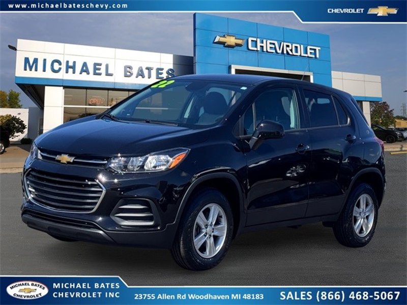 Certified 2022 Chevrolet Trax LS w/ Tint and Cruise Package image 1