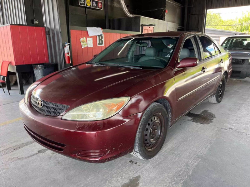 Used 2002 Toyota Camry XLE image 1