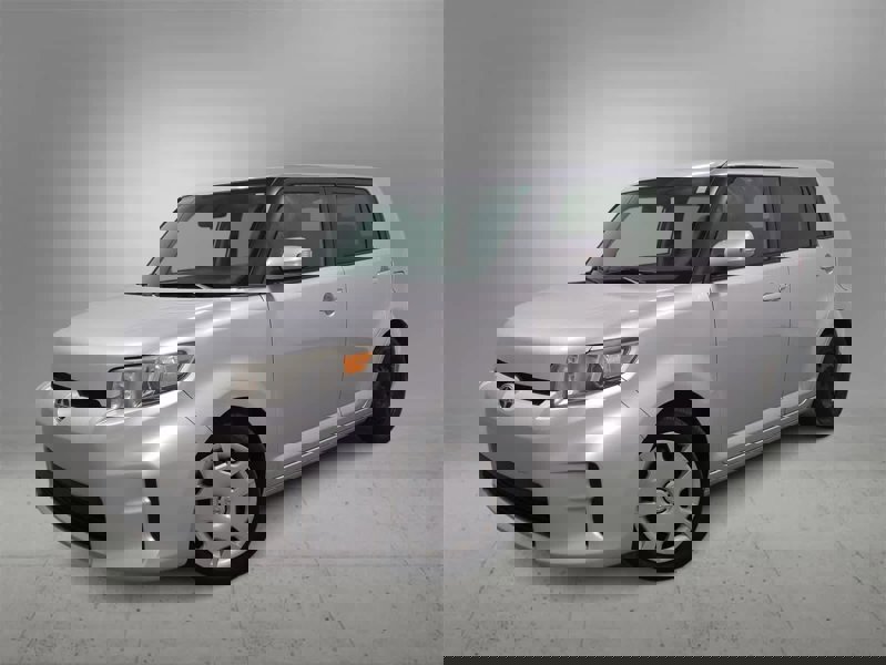 Used 2011 Scion xB image 1