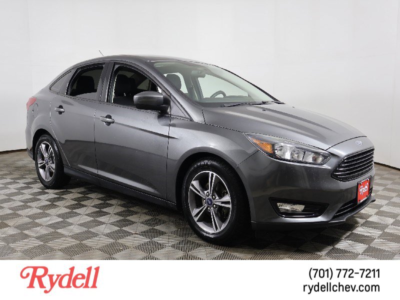 Used 2018 Ford Focus SE w/ SE Appearance Package image 1