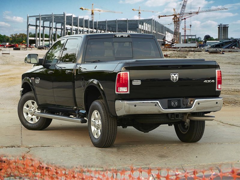 Used 2018 RAM 2500 Tradesman w/ Chrome Appearance Group image 1