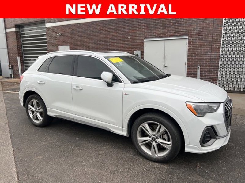 Certified 2022 Audi Q3 2.0T Premium image 1