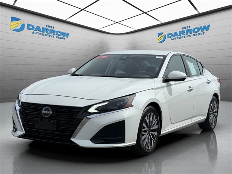 Certified 2023 Nissan Altima 2.5 SV image 1