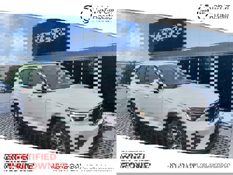 Certified 2025 Volvo XC40 B5 Core w/ Protection Package Premier image 1