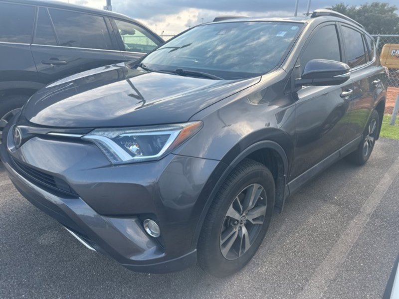 Used 2017 Toyota RAV4 XLE image 1