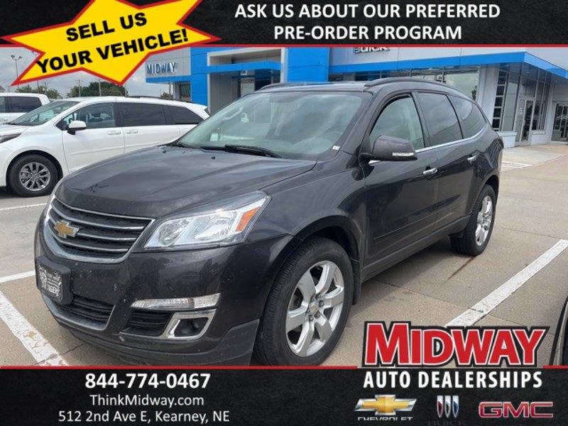 Used 2017 Chevrolet Traverse LT w/ Style and Technology Package image 1