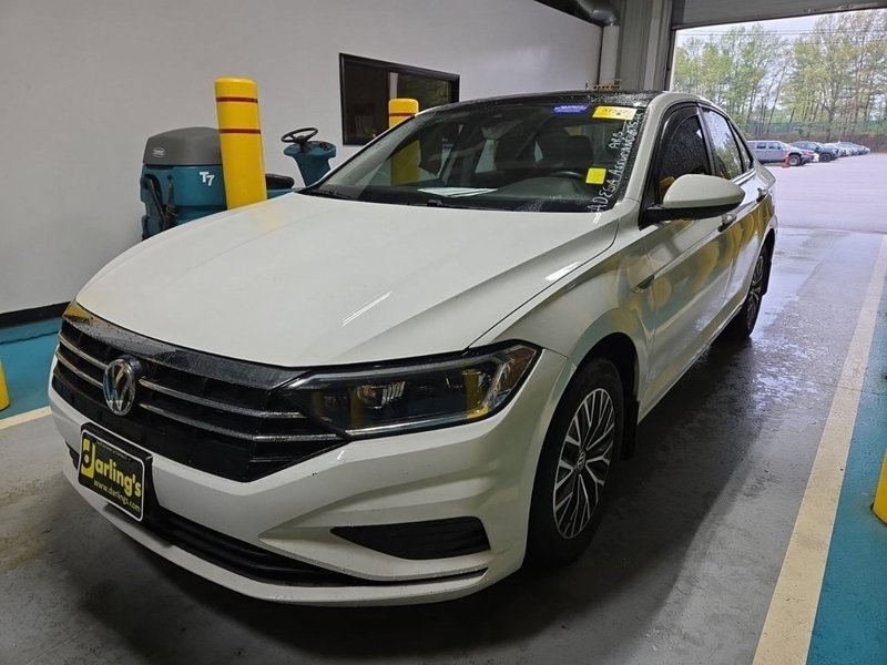 Used 2019 Volkswagen Jetta SEL image 1