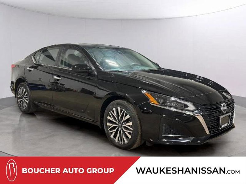 Certified 2023 Nissan Altima 2.5 SV w/ SV Premium Package image 1