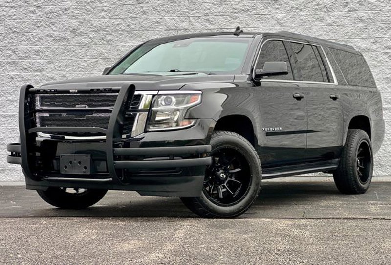 Used 2016 Chevrolet Suburban LT image 1