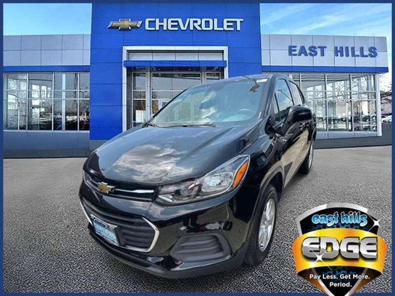 Certified 2022 Chevrolet Trax LS w/ Tint and Cruise Package image 1