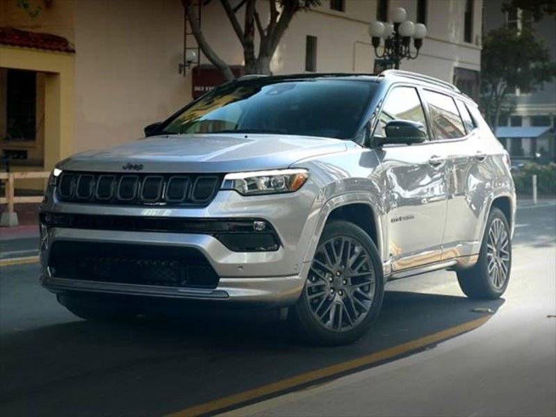 Certified 2022 Jeep Compass Latitude image 1