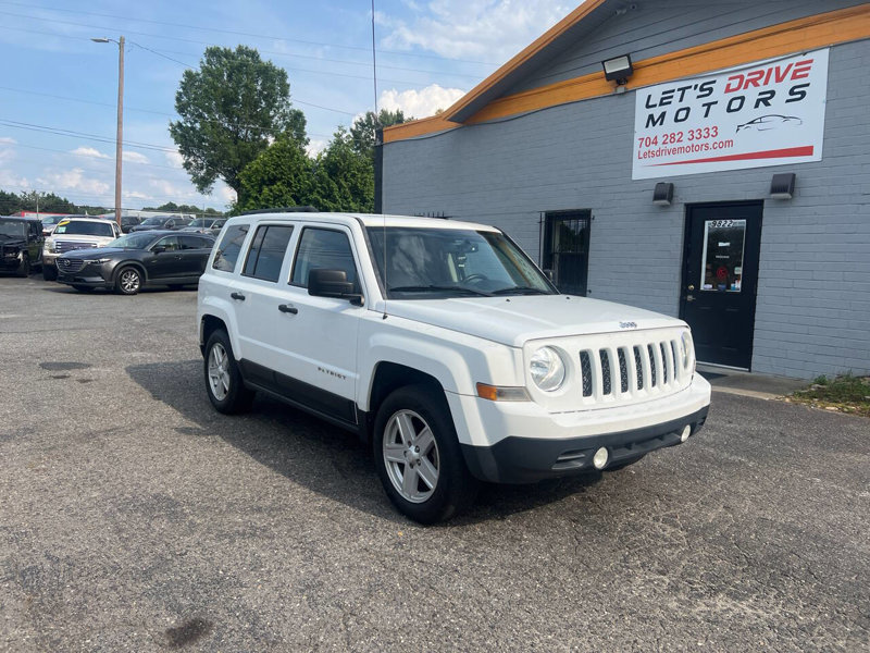 Used 2016 Jeep Patriot Sport image 1