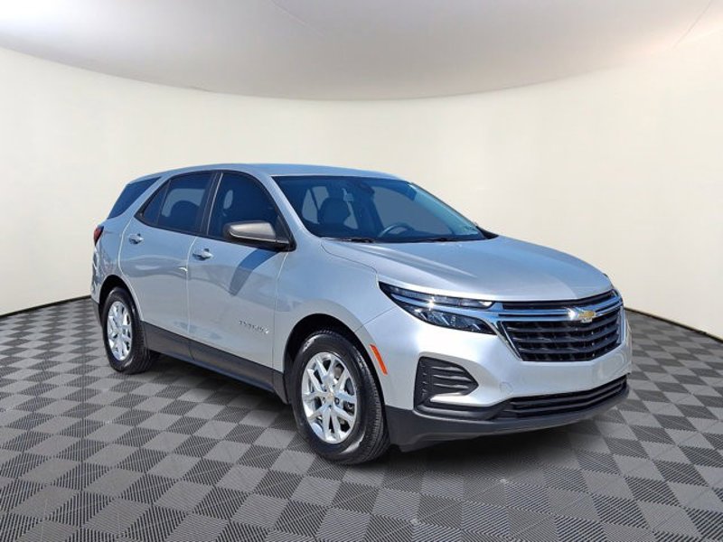Certified 2022 Chevrolet Equinox LS image 1