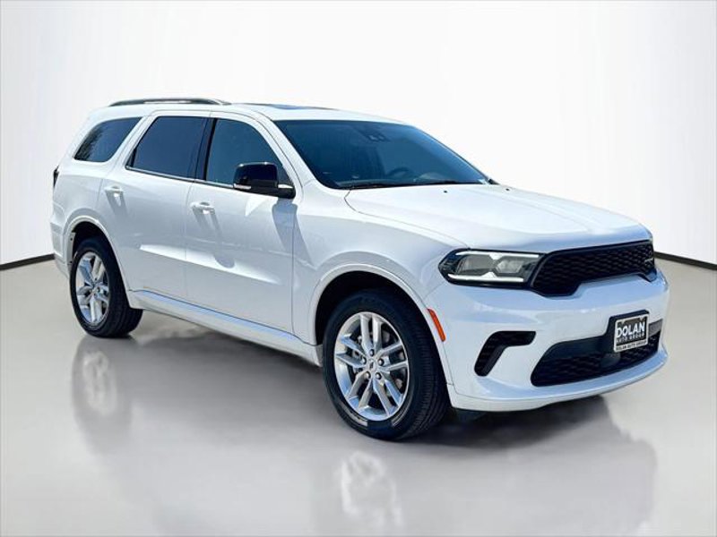 Certified 2024 Dodge Durango GT image 1