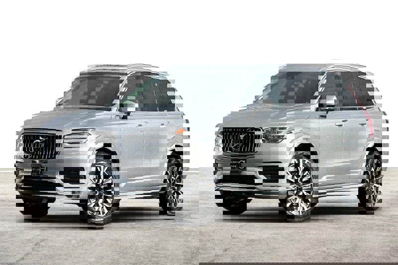 Certified 2022 Volvo XC90 T6 Momentum w/ Advanced Package image 1