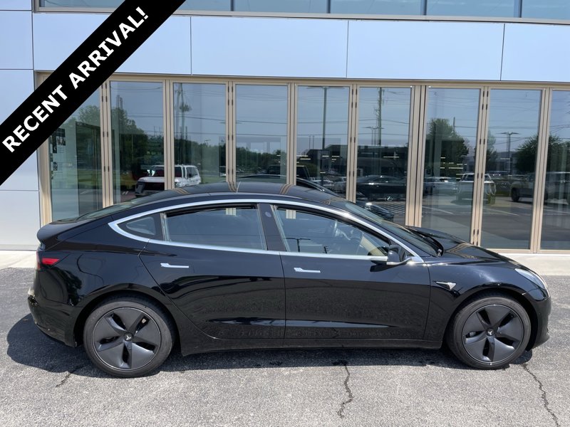 Used 2018 Tesla Model 3 Long Range image 1