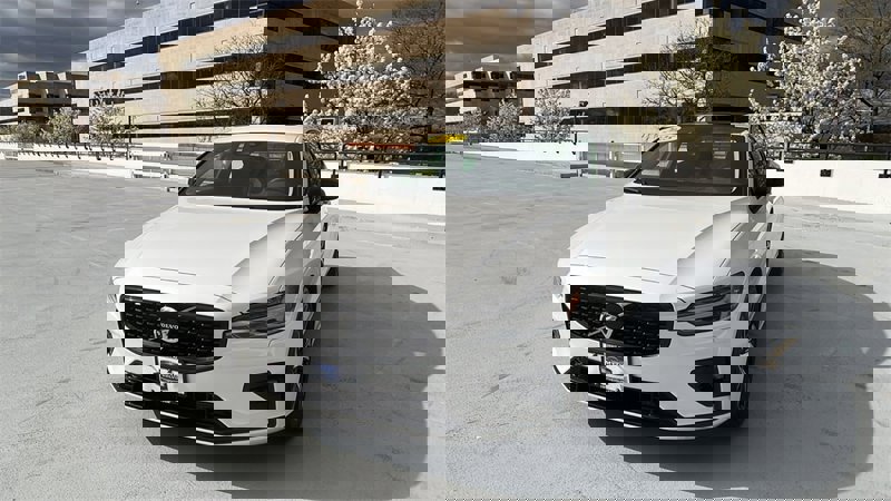 Certified 2025 Volvo S60 B5 Core image 1