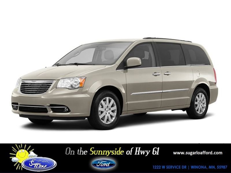 Used 2016 Chrysler Town & Country Touring image 1