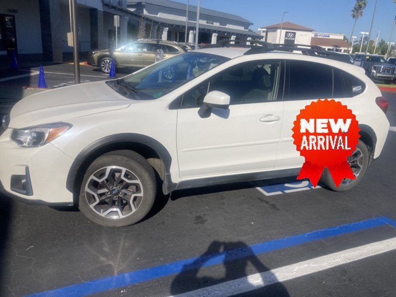 Used 2017 Subaru Crosstrek 2.0i Premium image 1