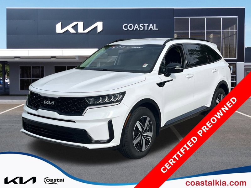 Certified 2023 Kia Sorento S image 1