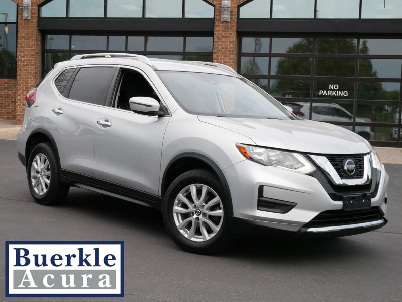Used 2020 Nissan Rogue SV image 1