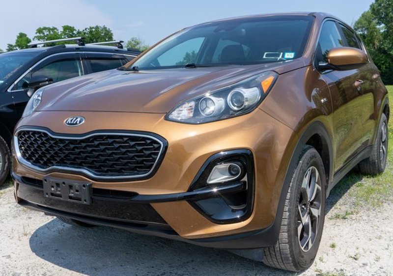 Used 2020 Kia Sportage LX image 1