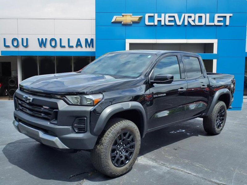 Certified 2023 Chevrolet Colorado Trail Boss w/ Advanced Trailering Package image 1