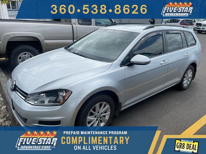 Used 2016 Volkswagen Golf S image 1