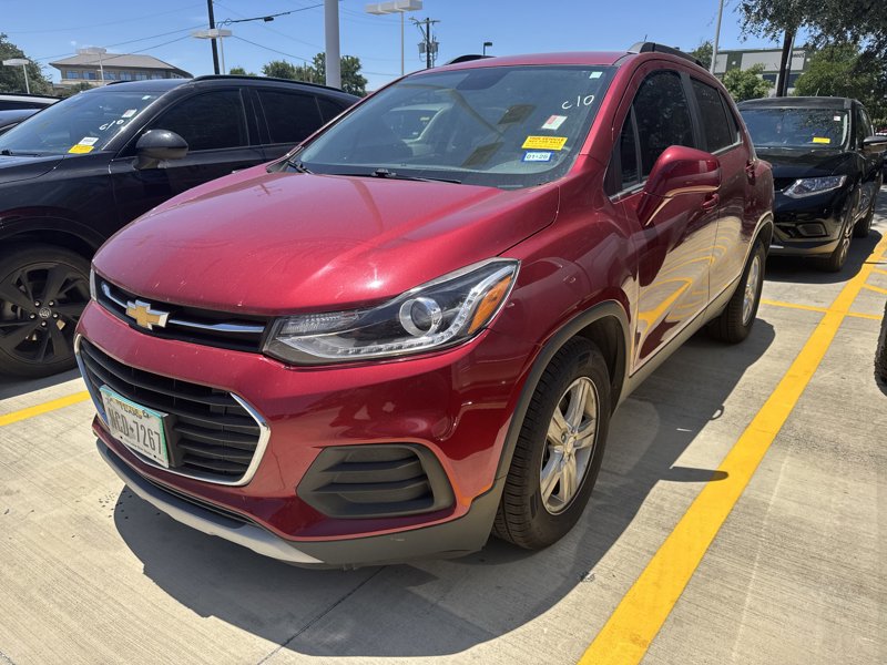 Used 2020 Chevrolet Trax LT image 1