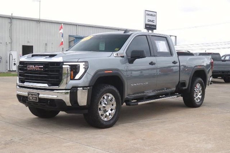Certified 2024 GMC Sierra 2500 Pro w/ Convenience Package image 1