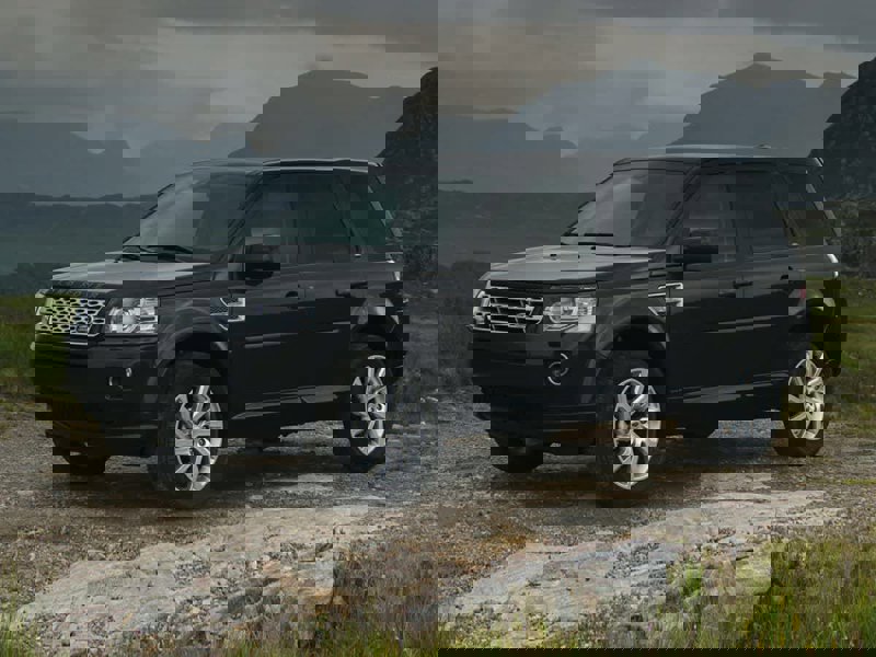 Used 2013 Land Rover LR2 image 1